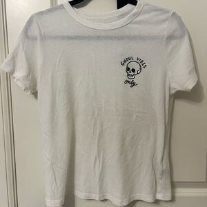 Old Navy White Short Sleeve Tee Minimalist Design